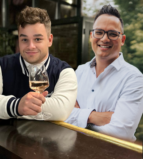 Entertainmenthuis, lakei huren, sinterklaas huren, kerstman boeken, kerstman huren, mooie sinterklaas, mooie kerstman Typetje huren, sinterklaas huren. lakei huren, acteurs boeken, acteur huren, entertainmenthuis